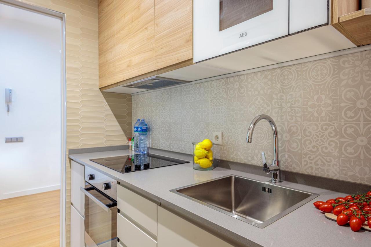 The Gaudi Suites II Barcelona Zewnętrze zdjęcie