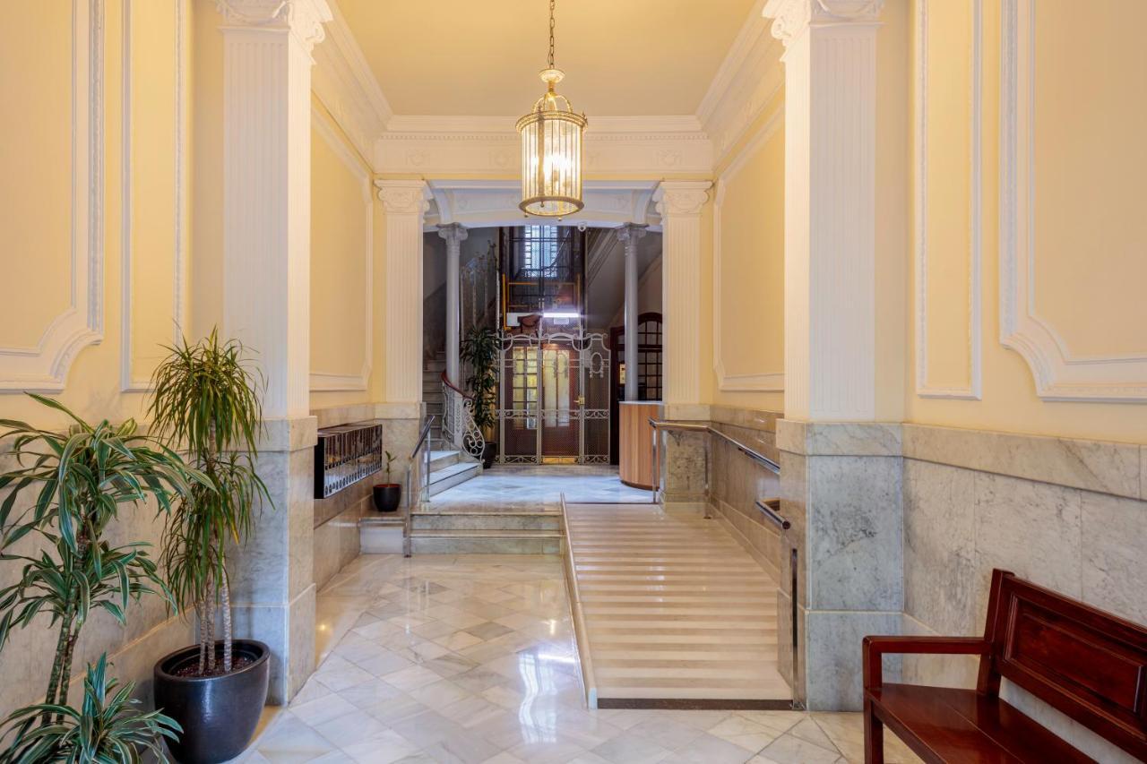 The Gaudi Suites II Barcelona Zewnętrze zdjęcie
