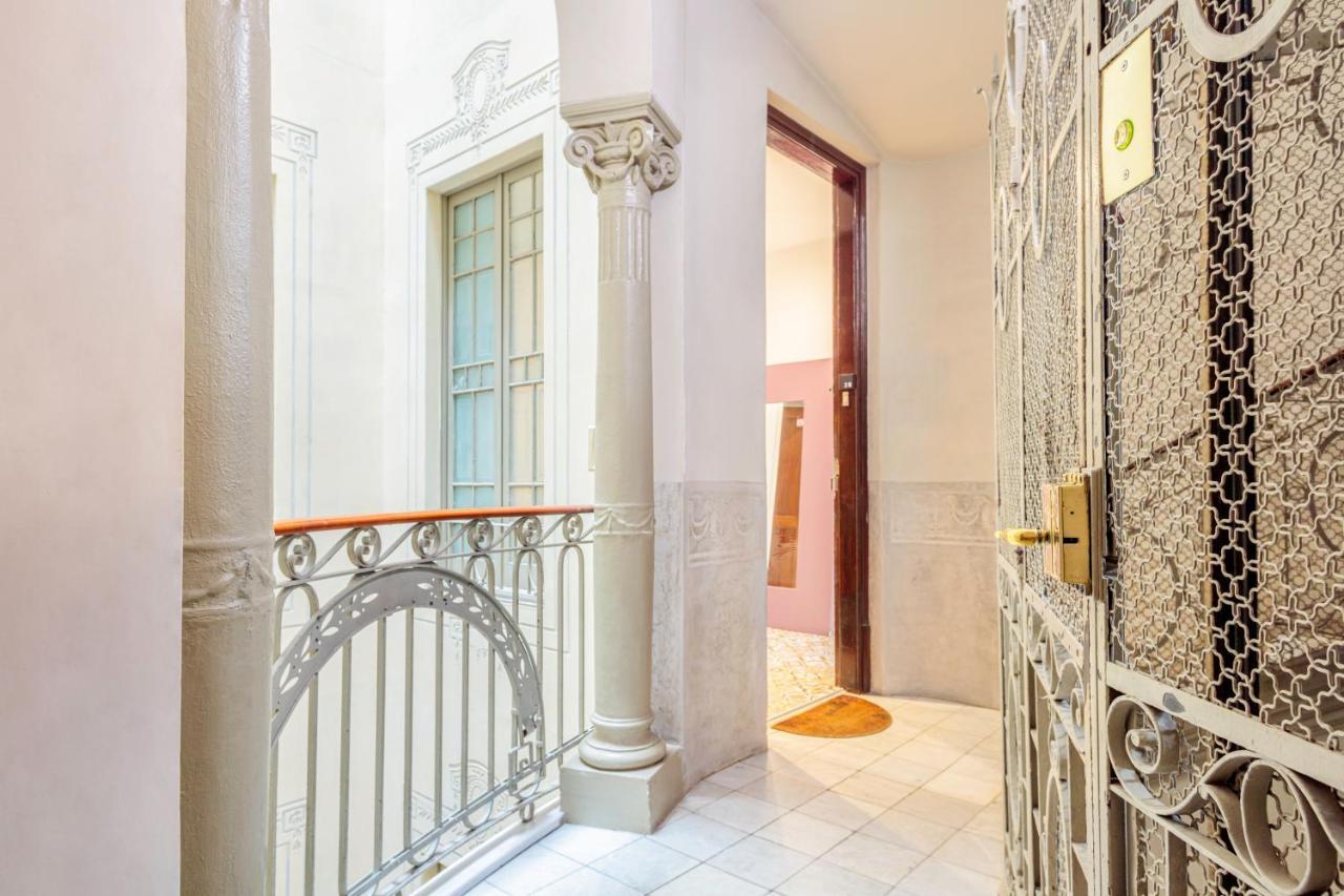 The Gaudi Suites II Barcelona Zewnętrze zdjęcie