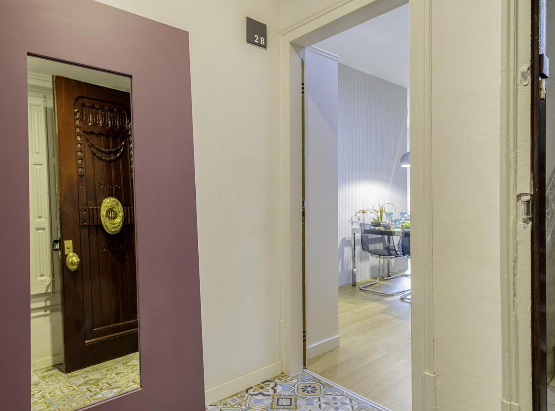 The Gaudi Suites II Barcelona Zewnętrze zdjęcie