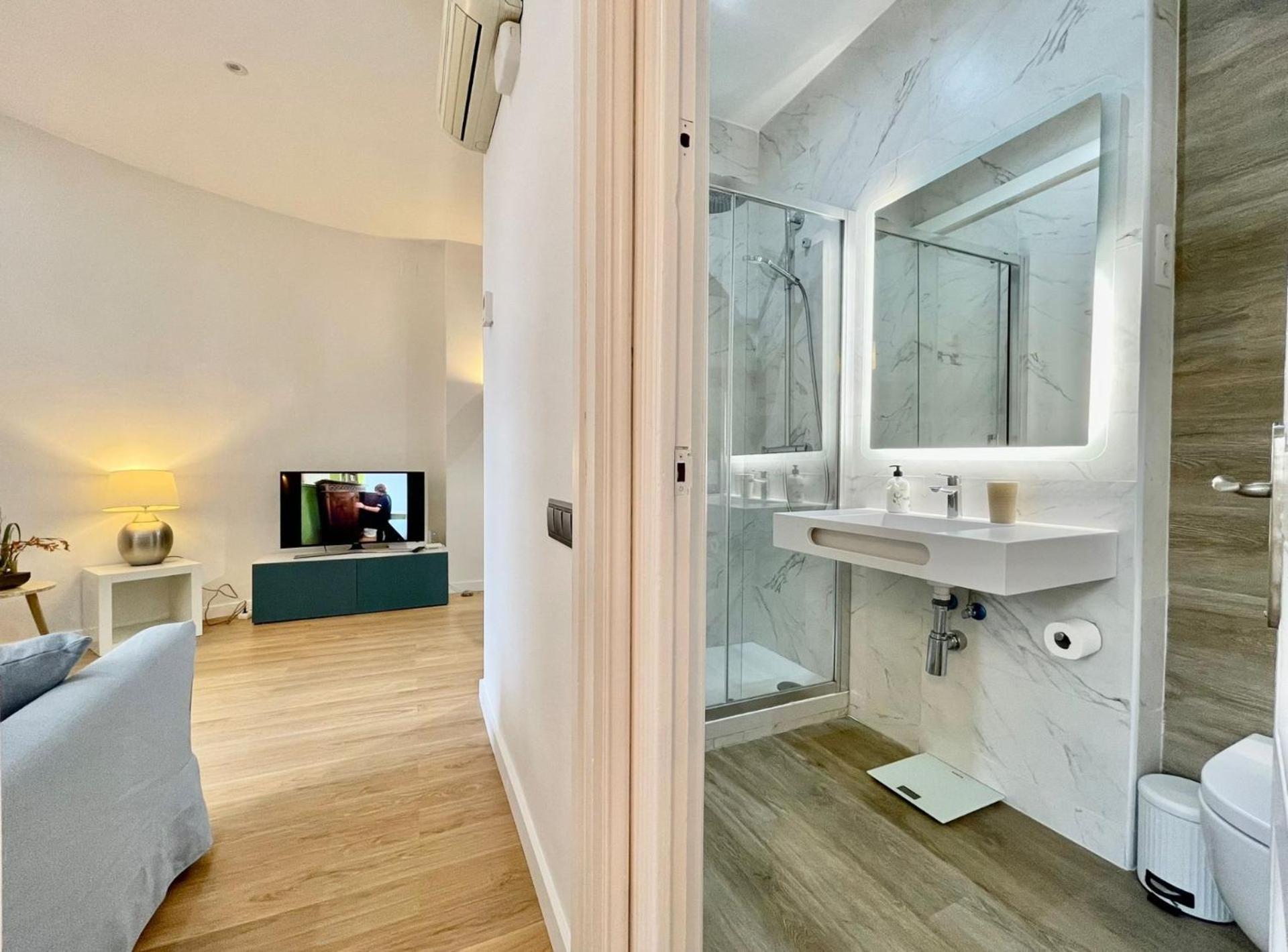 The Gaudi Suites II Barcelona Zewnętrze zdjęcie