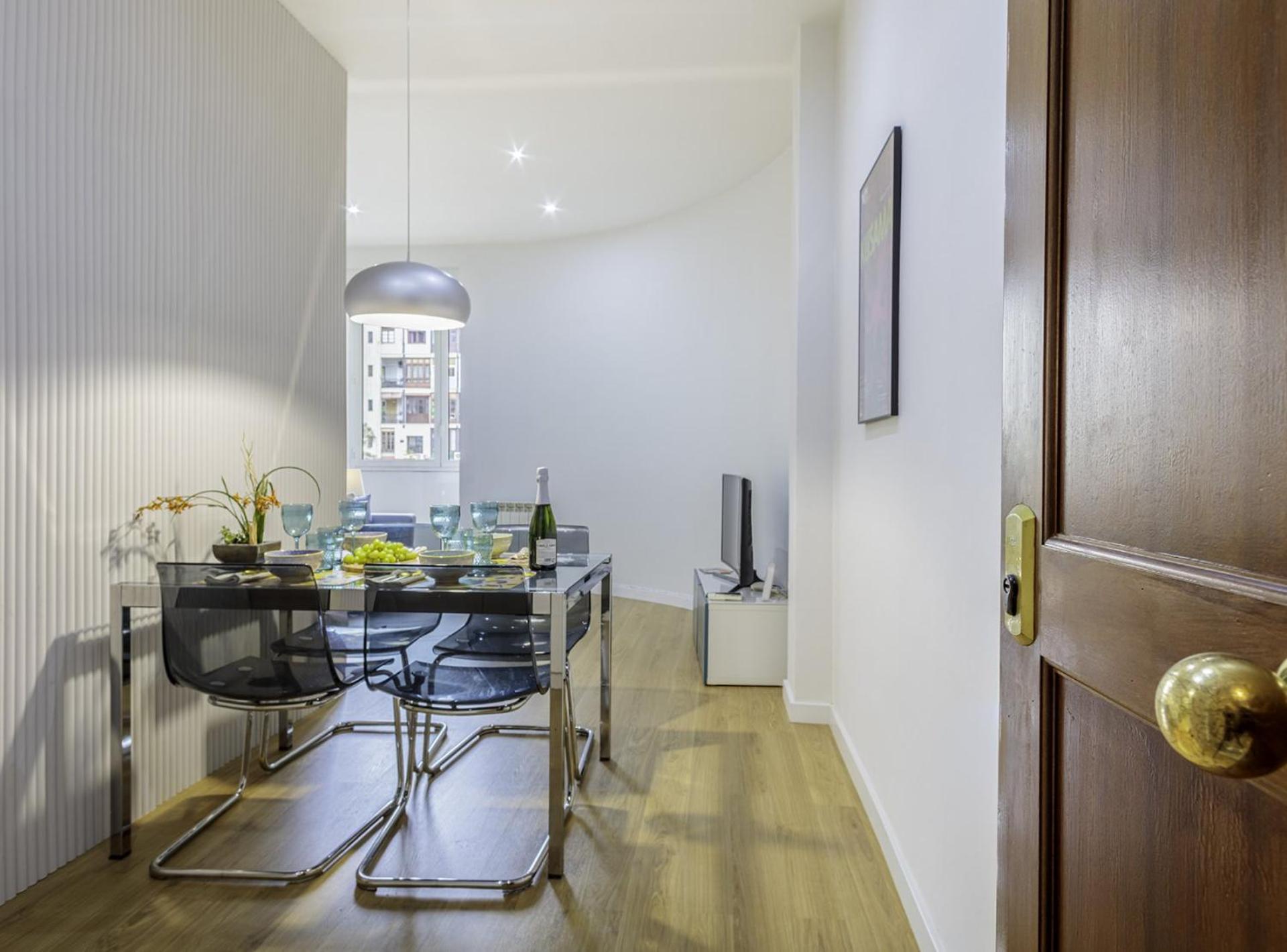 The Gaudi Suites II Barcelona Zewnętrze zdjęcie