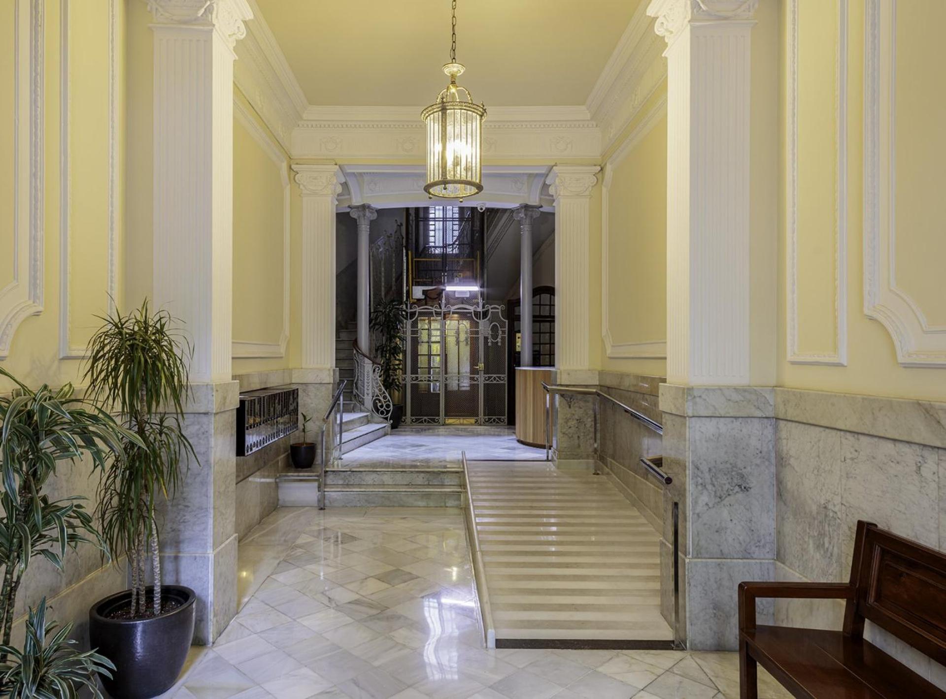 The Gaudi Suites II Barcelona Zewnętrze zdjęcie